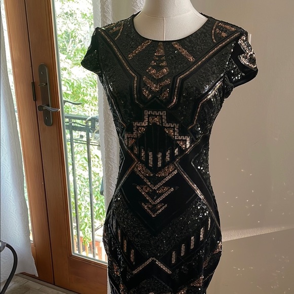 Express Bodycon Black and Gold Sequin Dress Snatched Fitted XS VEGAS - Picture 4 of 8